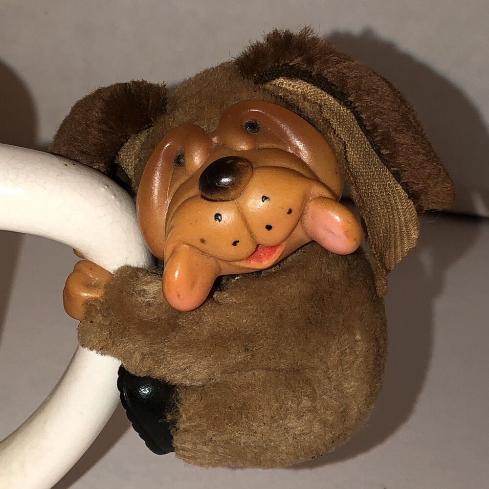 Vintage 60s 70s HOUND DOG Gripper Grabber Hugger Clip On Plush 3" L Plastic Face